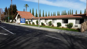 Отель EZ 8 Motel San Jose I  Сан-Хосе